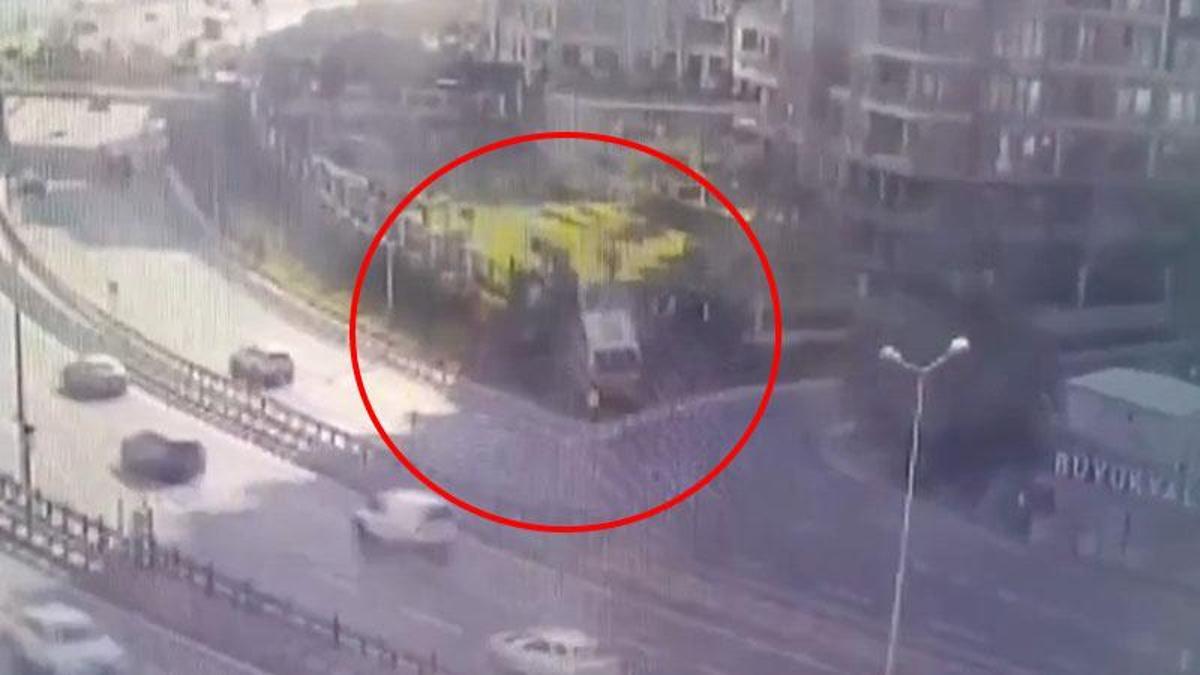 Zeytinburnu'nda 1 kişinin öldüğü 17 kişinin yaralandığı İETT kazası kamerada