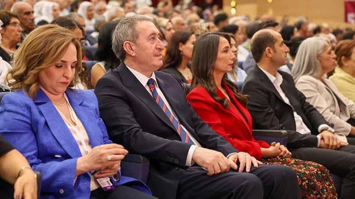 DEM Parti'de Hatimoğulları ve Bakırhan yeniden seçildi
