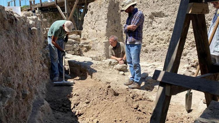 Troya Antik Kenti'nde 2 bin 800 yıllık agora gün yüzüne çıkarılıyor