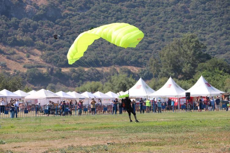 İzmir'de THK Havacılık Festivali başladı