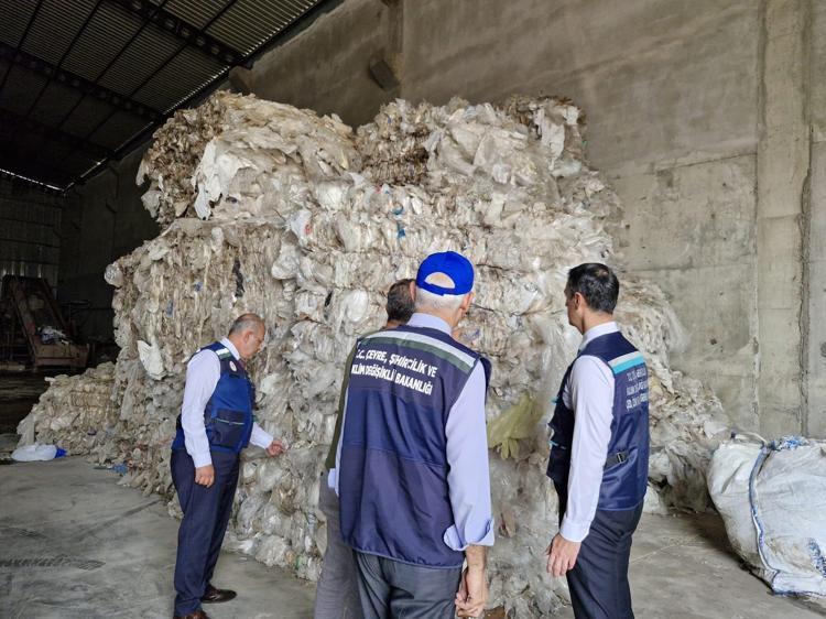 Akdeniz'de mikroplastik kirliliği denetiminde 12 tesis kapatıldı