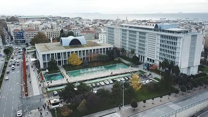 İBB'ye yönelik 'Yolsuzluk' davasında tutuksuz sanık Alican Akün, tabiri caizse radara takıldım.