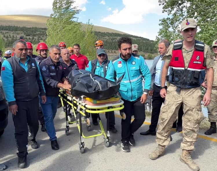 'Görüntümü çekin, hatıra kalsın' diyerek girdiği gölette boğuldu