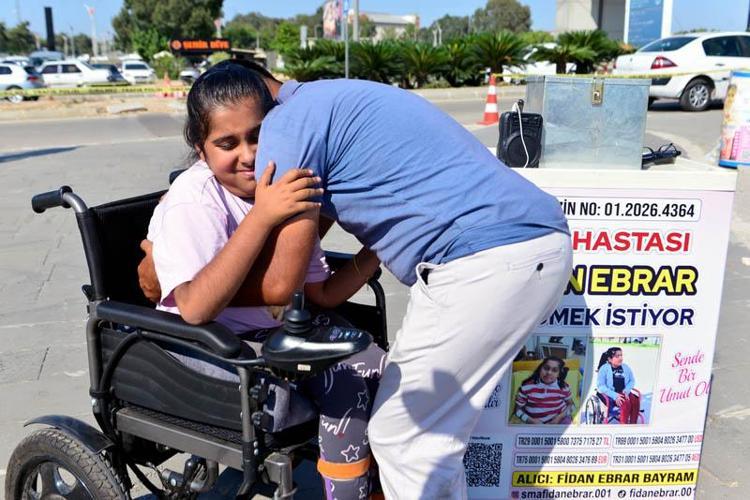 Yardım kumbarasındaki parası çalınan SMA’lı Fidan Ebrar: Hayallerimi çaldılar