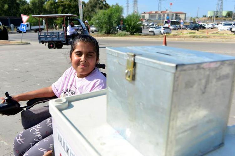 Yardım kumbarasındaki parası çalınan SMA’lı Fidan Ebrar: Hayallerimi çaldılar
