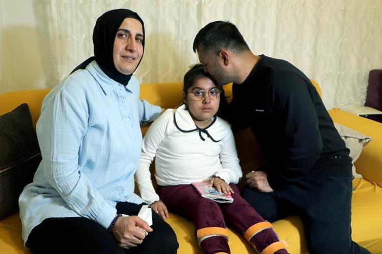Yardım kumbarasındaki parası çalınan SMA’lı Fidan Ebrar: Hayallerimi çaldılar