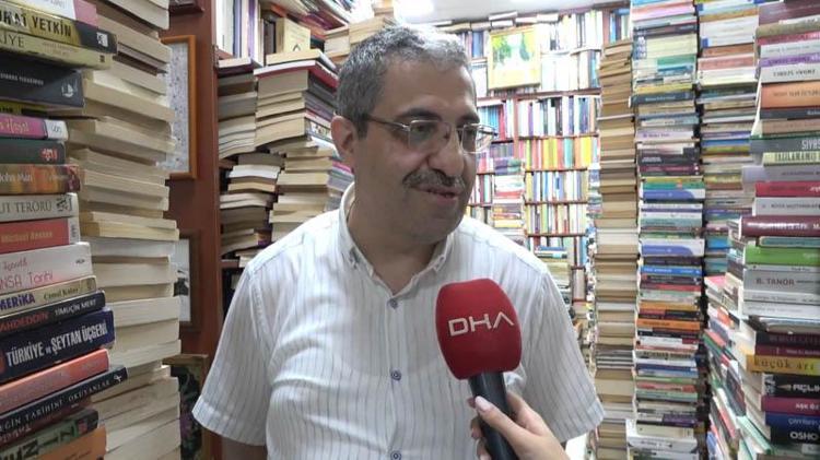 Dijital çağda sahaflık; 45 metrekarelik dükkandaki 35 bin kitap okuyucusunu bekliyor