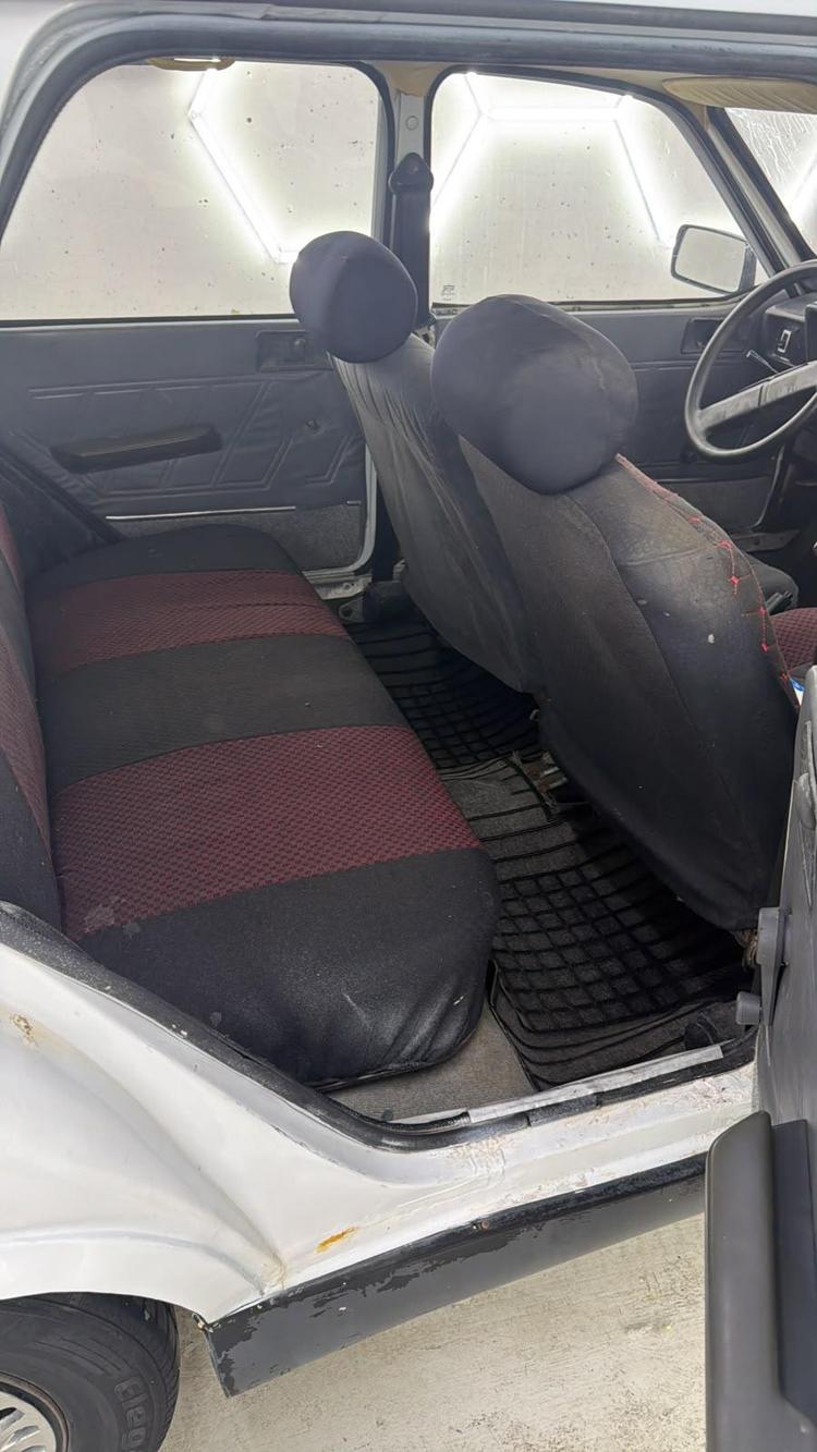 Hayalini kurduğu eski otomobile 81 yaşında kavuştu