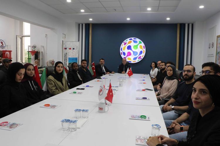 Filistinli Eid: Gazze’de bomba seslerini duyuyorduk, eğitim bizim için çok önemli