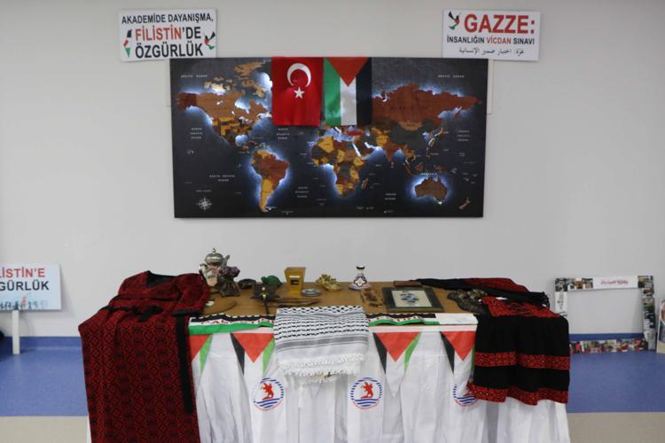 Filistinli Eid: Gazze’de bomba seslerini duyuyorduk, eğitim bizim için çok önemli