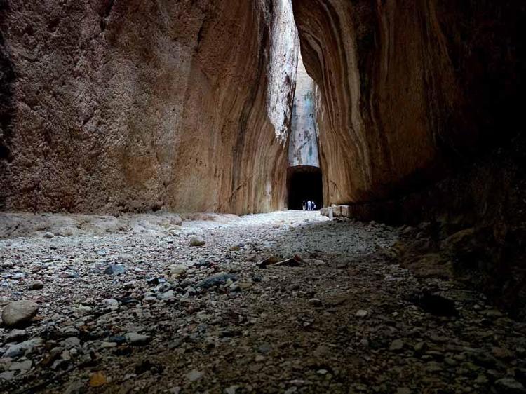 Bin esirin yapımında çalıştırıldığı 'Titus Tüneli'ni 50 bin kişi ziyaret etti
