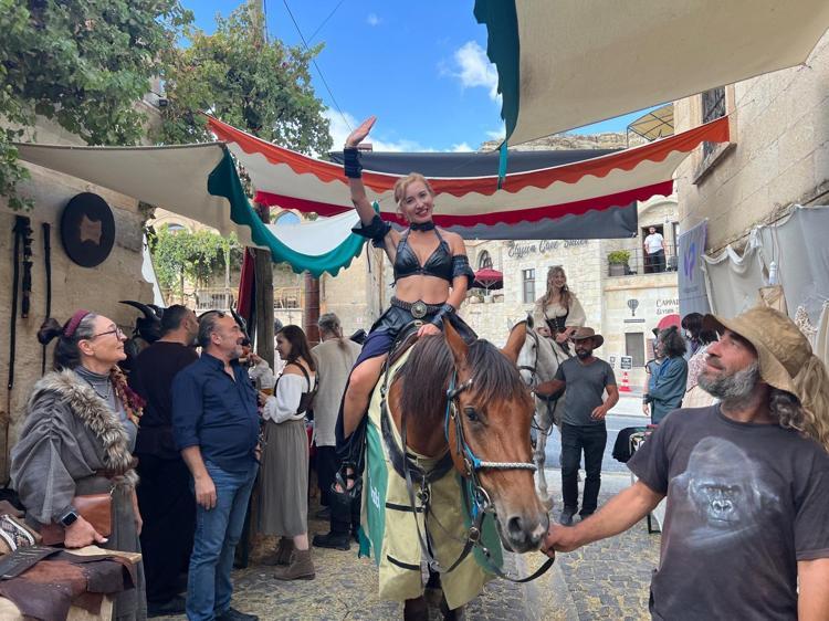 Ürgüp'te 5’inci Orta Çağ Panayırı'na yoğun ilgi