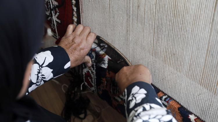 8 yaşında tezgahın başına geçti, 61'inde mirasını geleceğe taşıyor