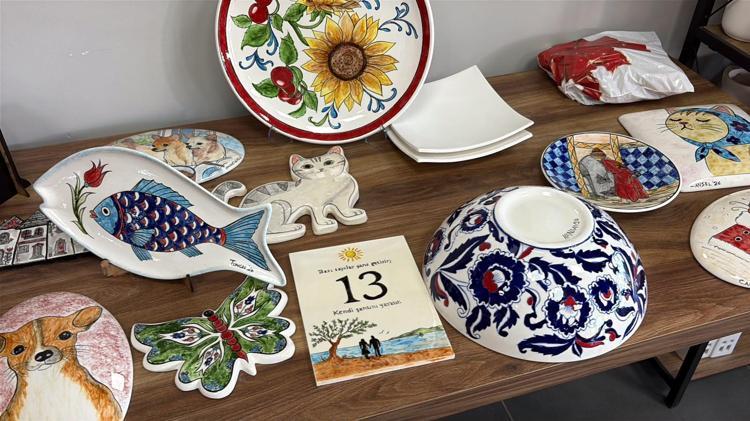 Demans hastası, 86 yaşında çiniyle hayata bağlandı