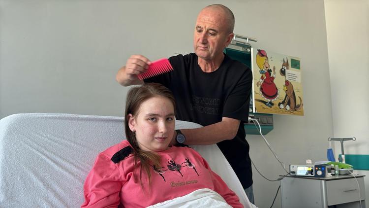 Doktorların yüzde 10 yaşama şansı verdiği Almina, hayata tutundu
