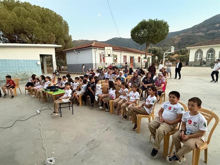 İzmir'de fırsat eşitliği için bilim köprüsü kuruldu