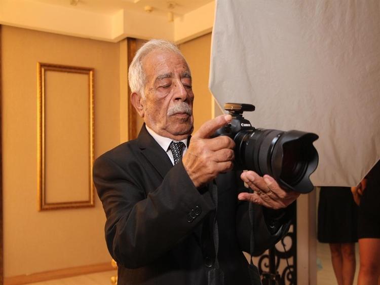 63 yıllık fotoğrafçı, Adana’da yılın ahisi seçildi