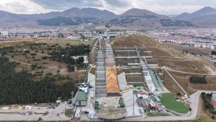 Erzurum'da atlama kulelerinin ahşaba dönüşümü kışa kadar bitecek