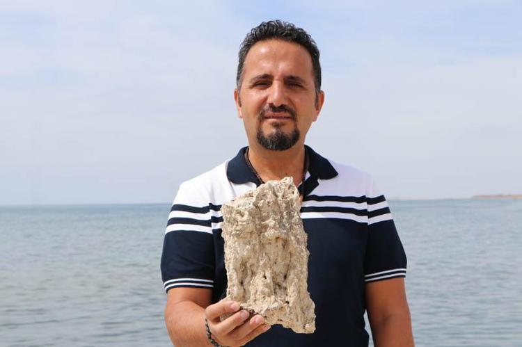 Van Gölü'ndeki dev mikrobiyalitlerin sırrı uluslararası ekiple araştırılacak