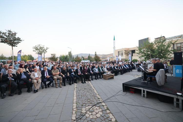 2,5 asırlık vefa nöbeti; Siirt’te ‘Işık Hadisesi’ ilgiyle izlendi