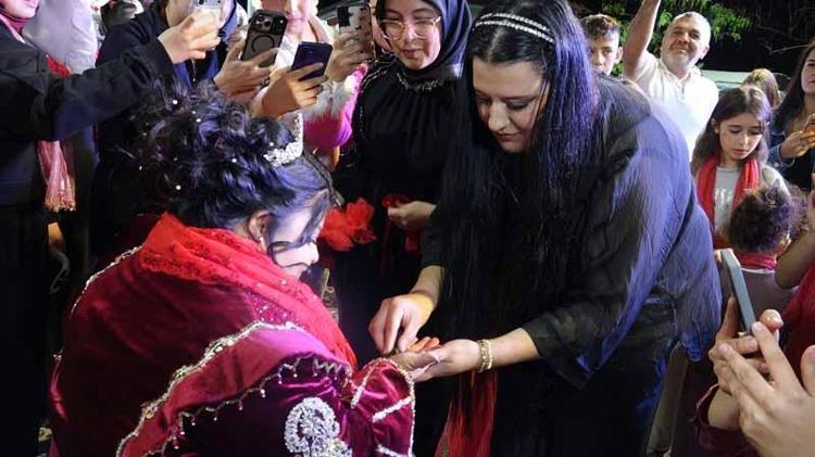 Down sendromlu Elif'in düğün hayali gerçek oldu