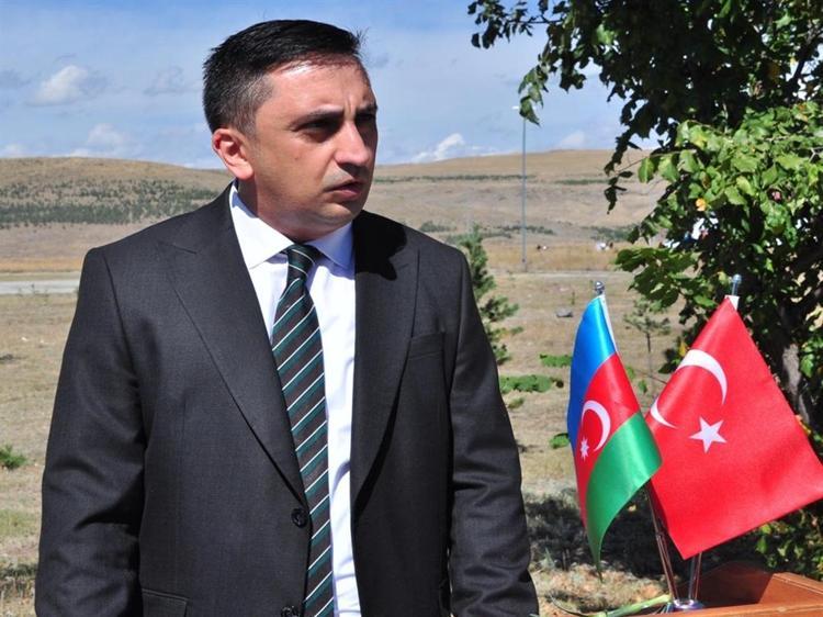 Kars'ta Karabağ şehitleri için 'İki Devlet Tek Yürek' yürüyüşü