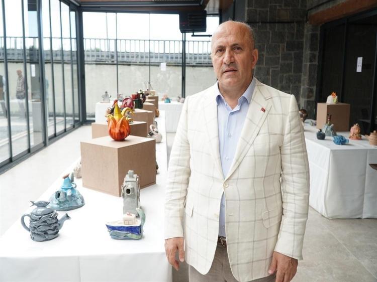 'Çılgın Çaydanlıklar' sergisi ilgi gördü