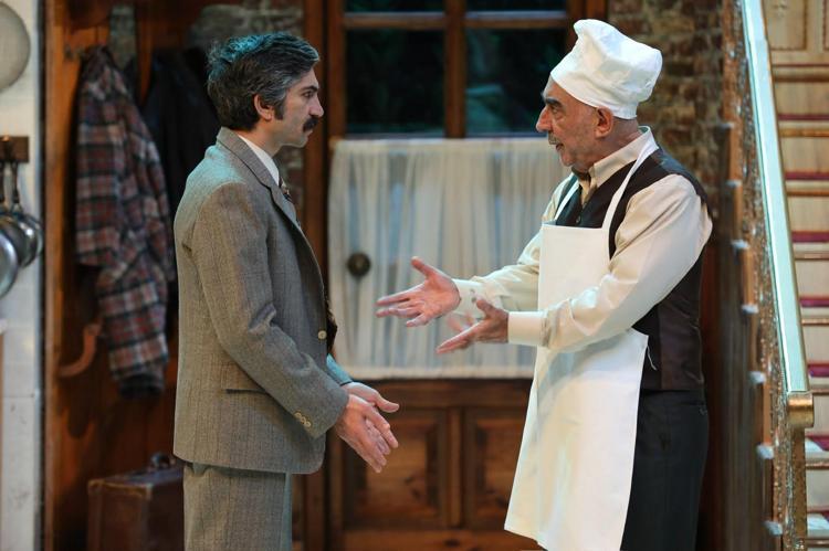 Şener Şen, 'Zengin Mutfağı' oyunu ile KKTC'de sahne aldı