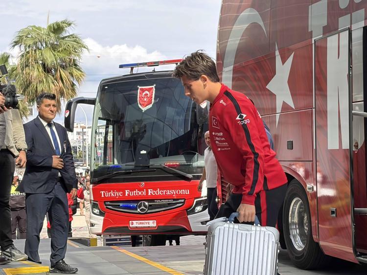 A Milli Futbol Takımı, Bursa'ya geldi
