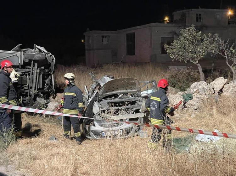 Gaziantep’te yolcu otobüsü ile otomobil çarpıştı; 7 ölü,13 yaralı