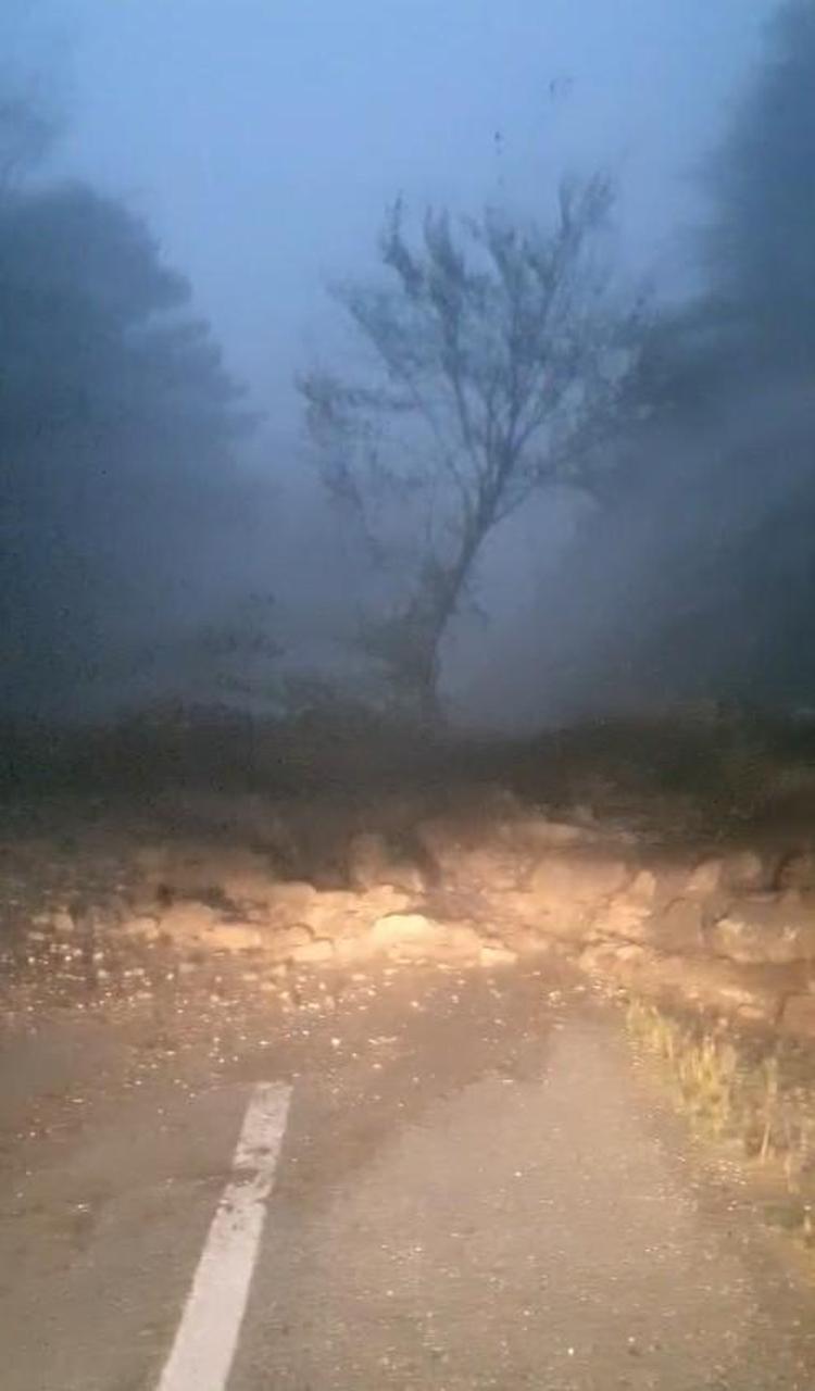 Uludağ yolunda heyelan
