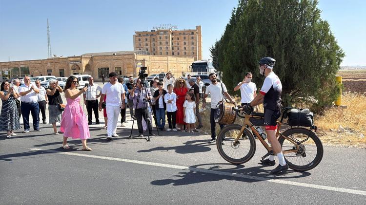 Çocukken taşındıkları İsviçre’den Midyat’a 4 bin 500 kilometre pedal çevirdi