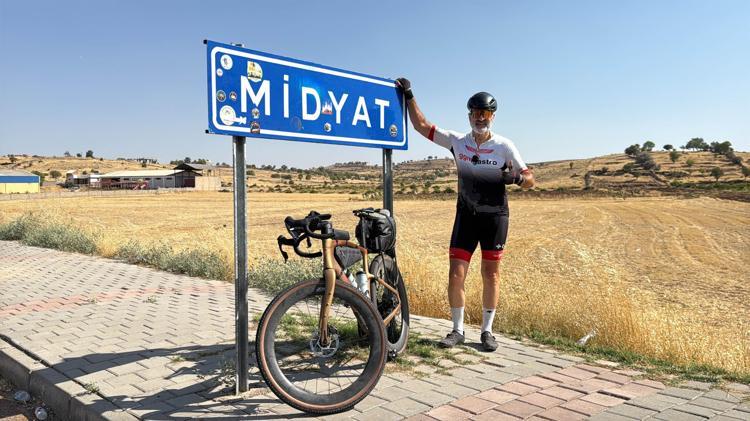 Çocukken taşındıkları İsviçre’den Midyat’a 4 bin 500 kilometre pedal çevirdi