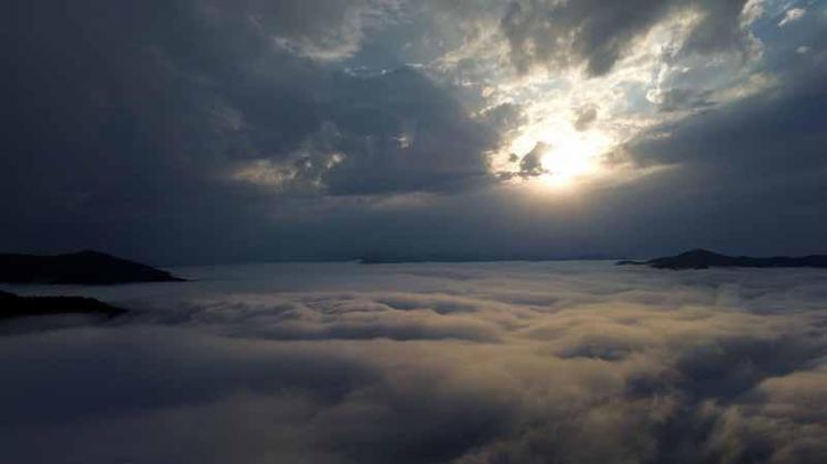 Trabzon’da sis bulutu dronla görüntülendi