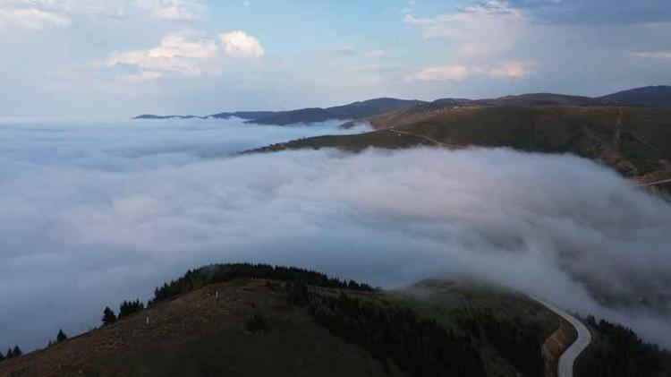 Trabzon’da sis bulutu dronla görüntülendi