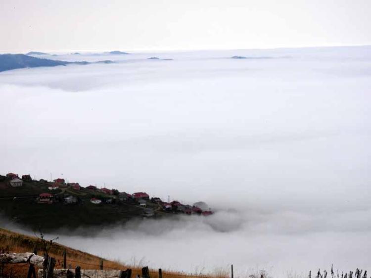 Trabzon’da sis bulutu dronla görüntülendi