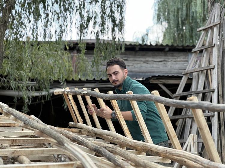 Zeytinde rekolte beklentisi, teknolojiye rağmen ahşap merdivene olan talebi artırdı