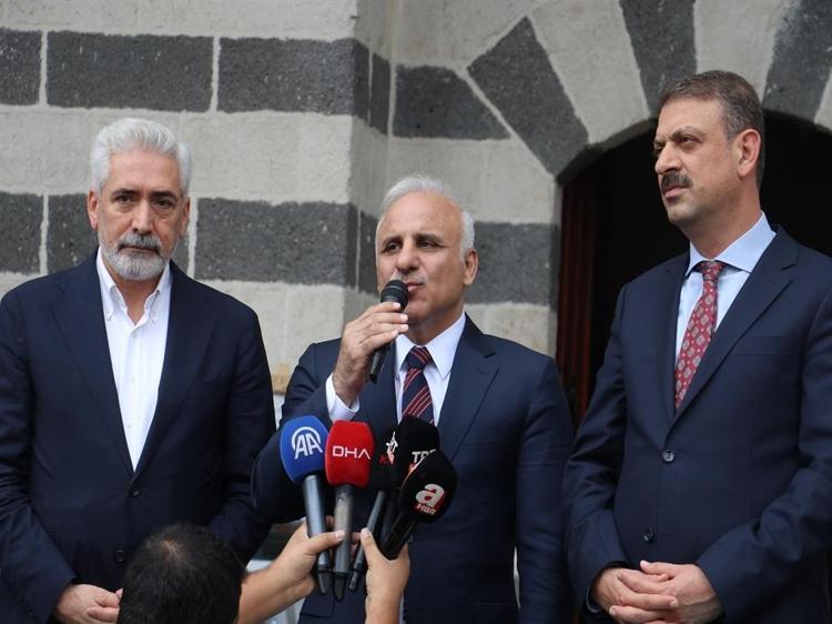 Kahramanmaraş depremlerinde hasar gören 6 cami, yeniden ibadete açıldı