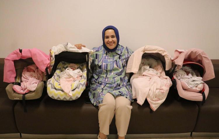 İkinci çocuk isterken, dördüzleri oldu