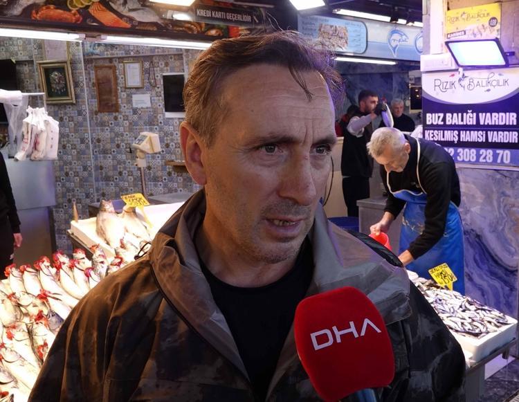 Karadeniz'de av sezonu bereketi; tezgahlar palamutla doldu