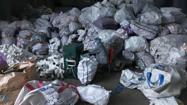 Atıklar ekonomiye, kadınlar istihdama kazandırılıyor