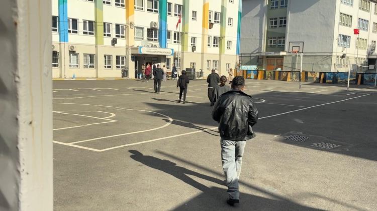 Avcılar'da KPSS adayları aynı isimli okulları karıştırdı; sınava son anda yetişti