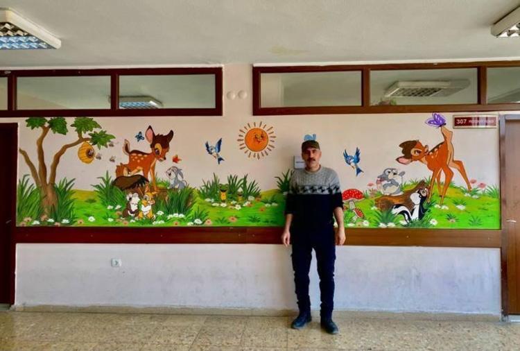 35 yıllık ressam, çocukların hayallerini çiziyor