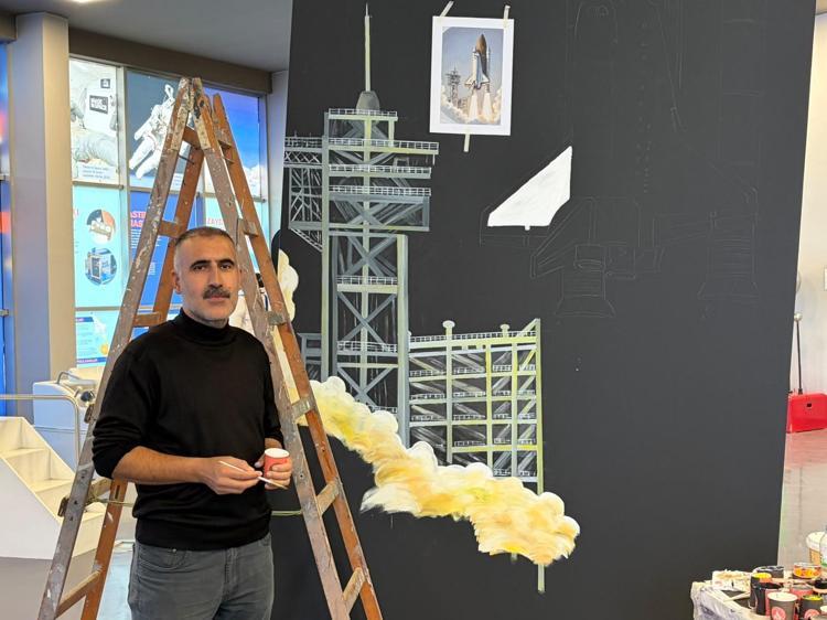 35 yıllık ressam, çocukların hayallerini çiziyor