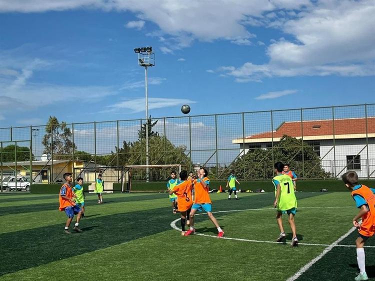 Dezavantajlı çocuklar futbol sayesinde kötü alışkanlıklardan uzaklaşıyor