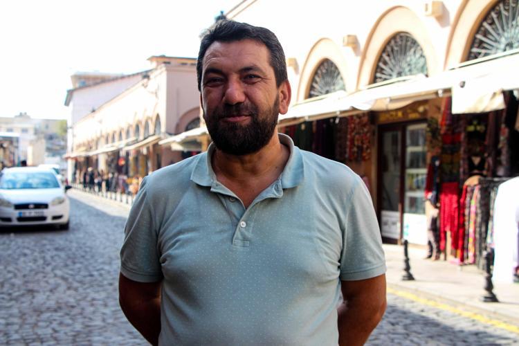 Türkiye'nin en yüksek saat kulesinin yer aldığı cadde trafiğe kapatıldı