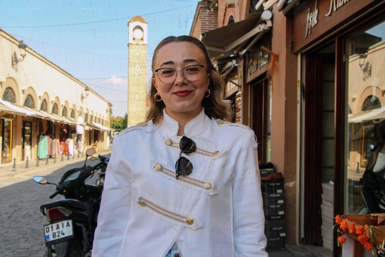 Türkiye'nin en yüksek saat kulesinin yer aldığı cadde trafiğe kapatıldı
