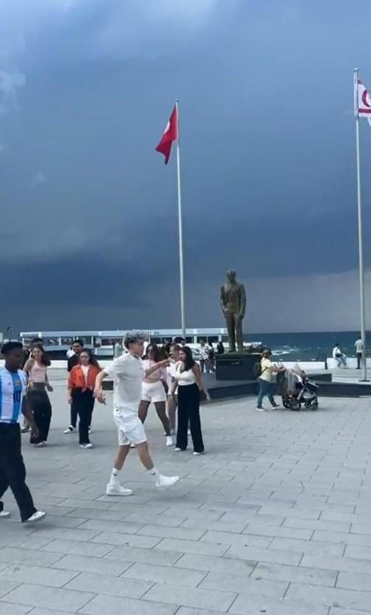 DHA’nın haberinin ardından ünü sınırı aşan 'Salla Dansı’ Girne’den kameraya yansıdı