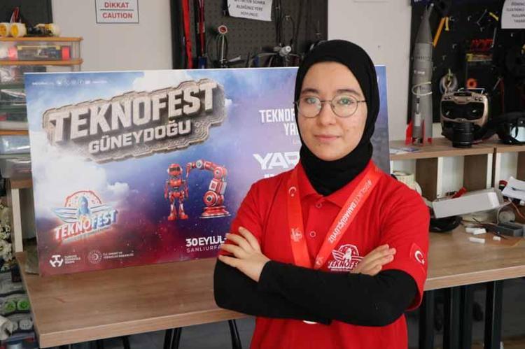 3D yazıcı ile geliştirdikleri robot projesiyle TEKNOFEST’te ikinci oldular