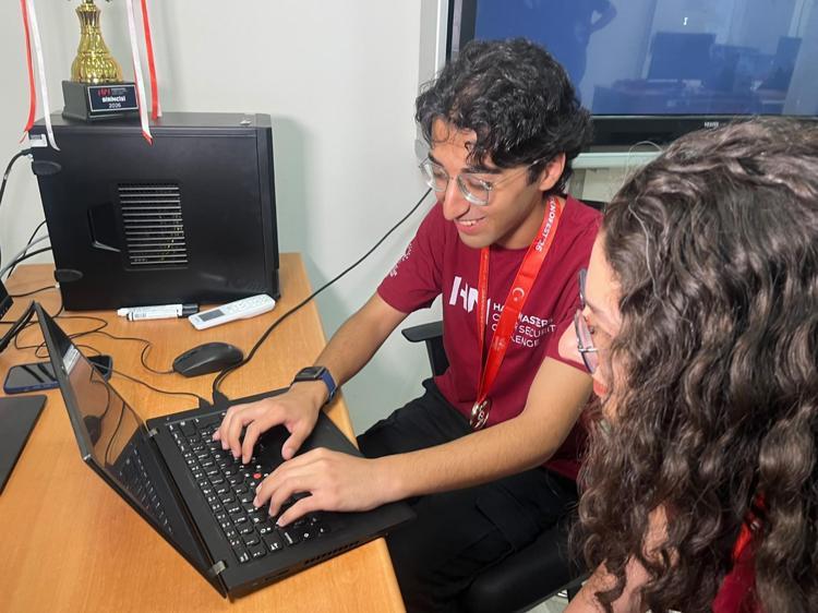 TEKNOFEST Güneydoğu'da İzmir'e 3 birincilik